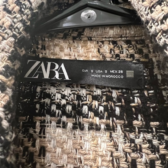 ZARA plaid tweed button up shacket (size S) - Picture 2 of 4